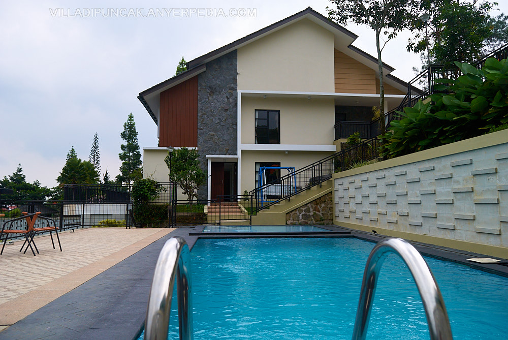 Villa Lereng Pangrango-A Puncak, Fasilitas Kolam Renang Dengan Bangunan ...